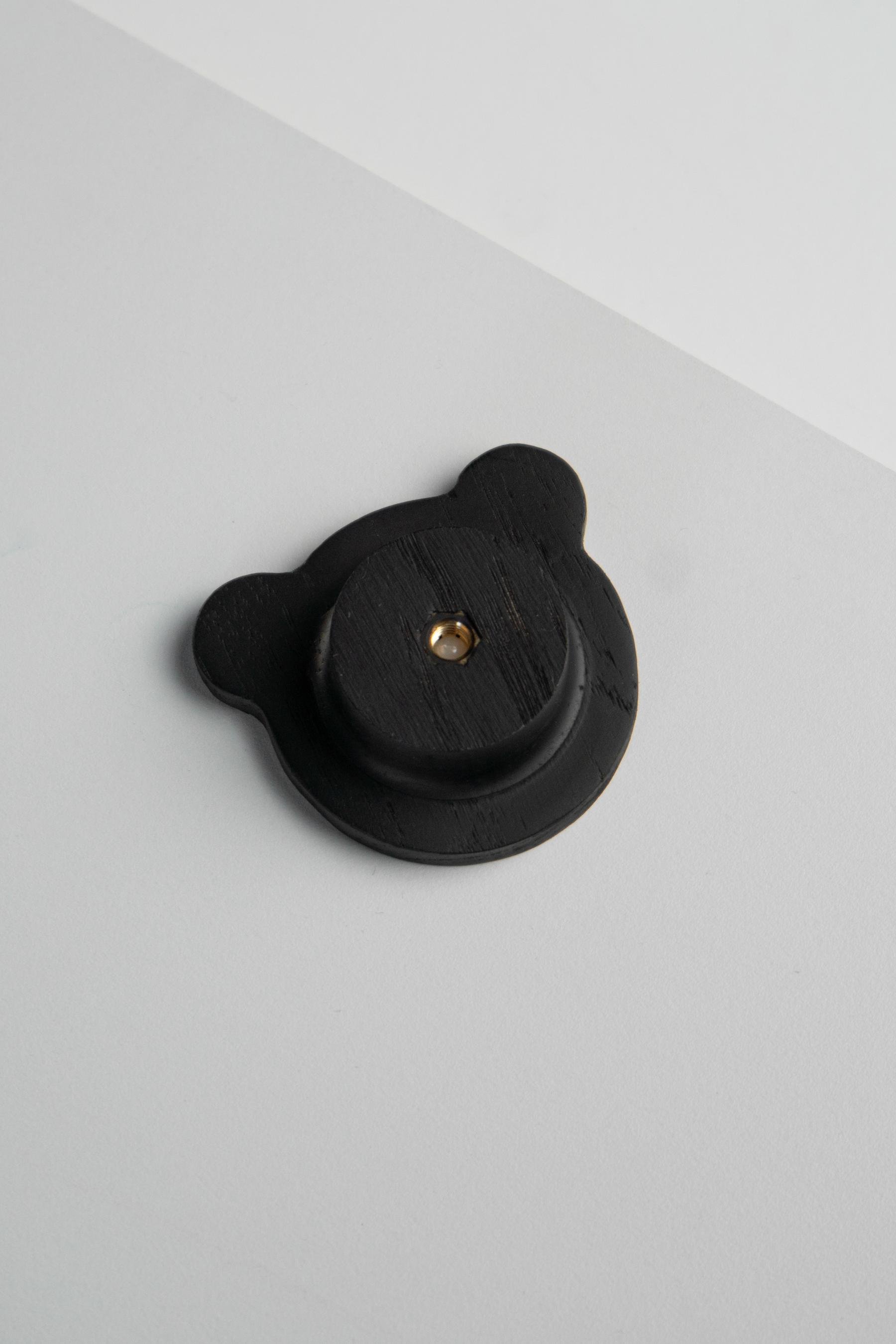 Меблева ручка Bear із дерева 66 мм Black - фото 2 Меблева ручка Bear із дерева 66 мм Black - фото 2