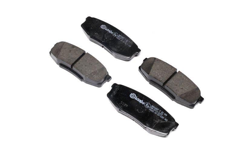 Тормозные колодки дисковые BREMBO для Toyota Land Cruiser uzj200 07-задние (P83098)