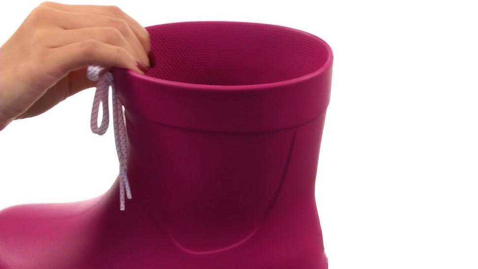 Чоботи жіночі гумові Crocs Freesail Shorty Rain Boot Berry р. 34-35 Яскраво-рожевий (10405) - фото 2