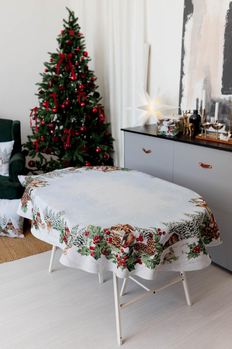 Скатерть гобеленовая SQUIRREL овальная 135х180 см (041763)