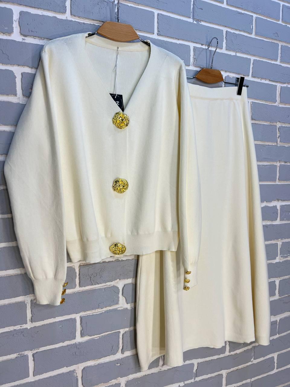 Костюм женский De Red 8966 кардиган с юбкой OS Молочный (3179) - фото 7 Костюм женский De Red 8966 кардиган с юбкой OS Молочный (3179) - фото 7