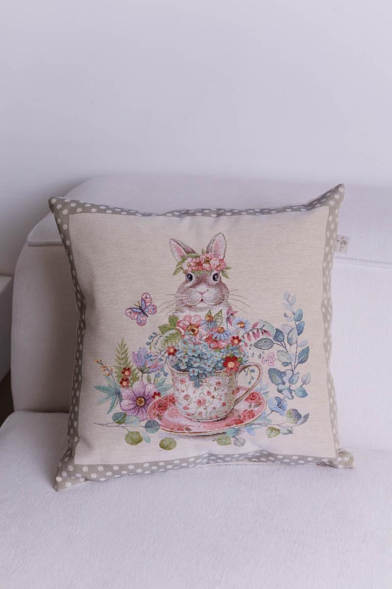 Подушка гобеленовая Прованс Очарование Заяц 45х45 см (044284)