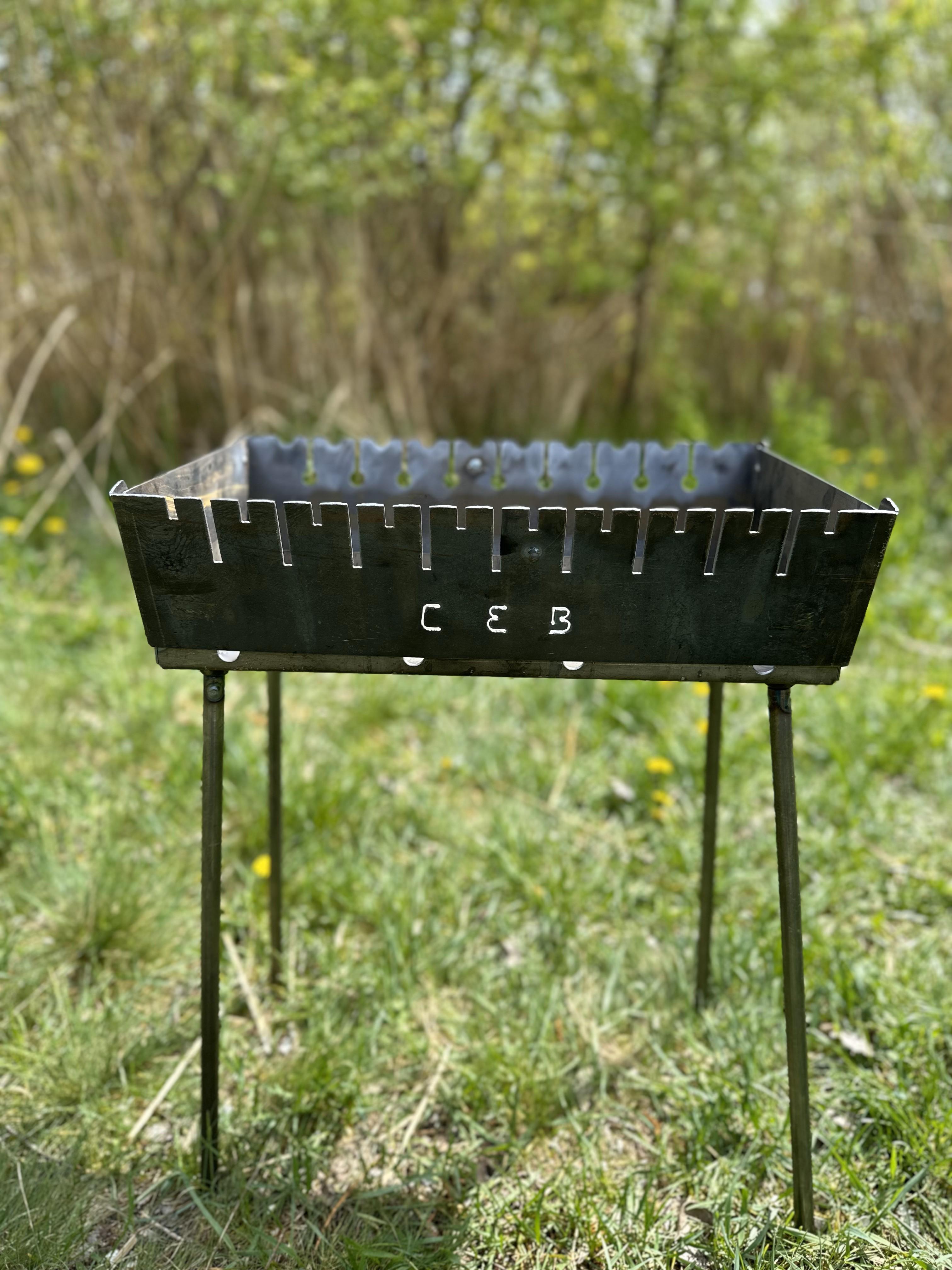 Мангал-валіза складаний 3 мм на 10 шампурів