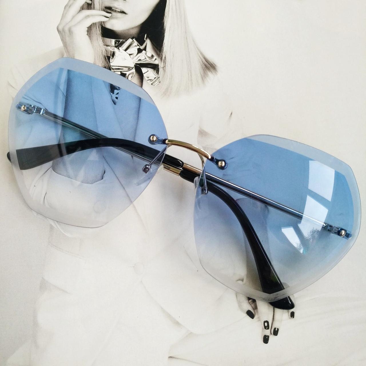 Солнцезащитные очки синие с градиентом без оправы