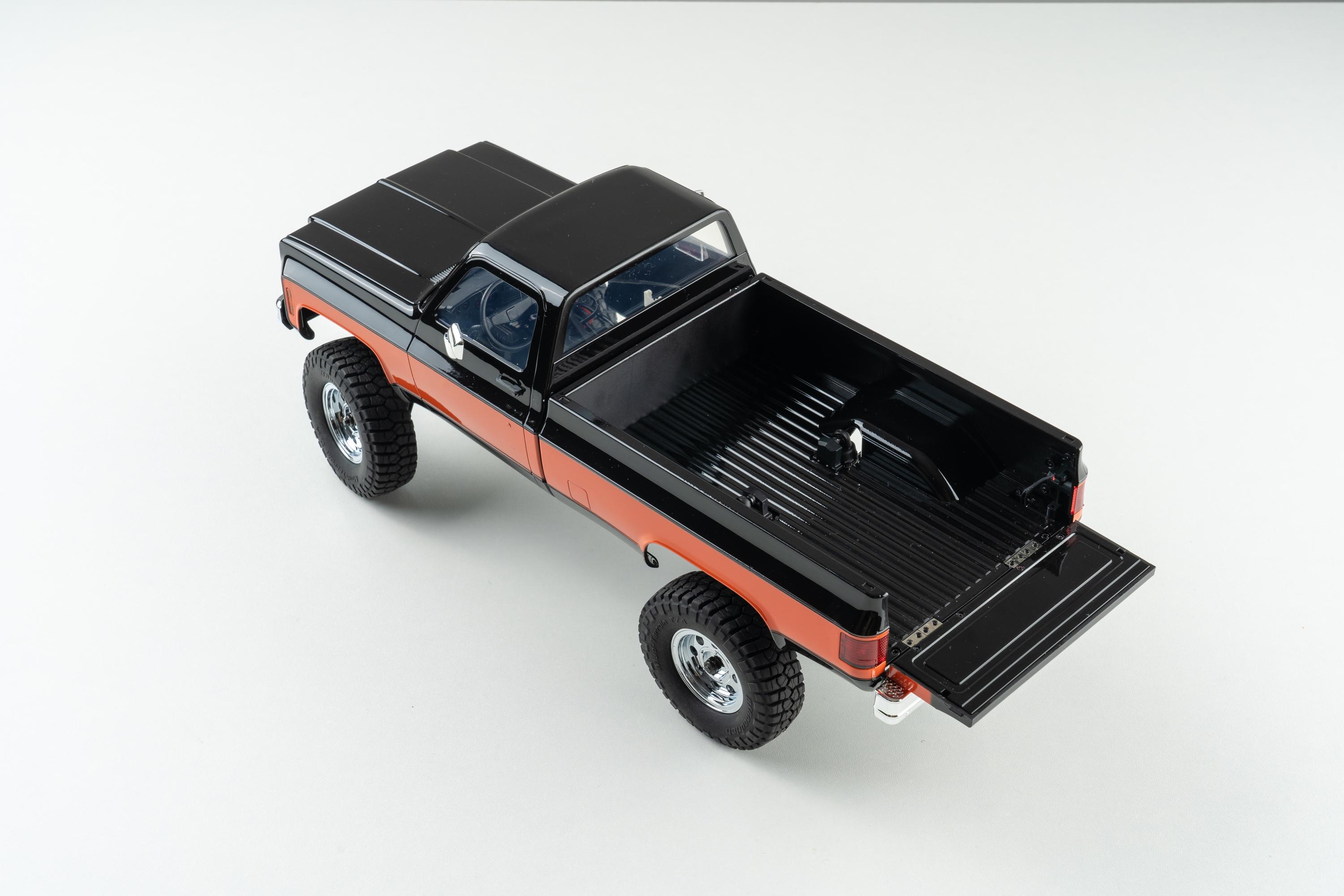 Машинка на радиоуправлении FMS 1:18 Chevrolet K10 RTR Черный - фото 36 Машинка на радиоуправлении FMS 1:18 Chevrolet K10 RTR Черный - фото 36