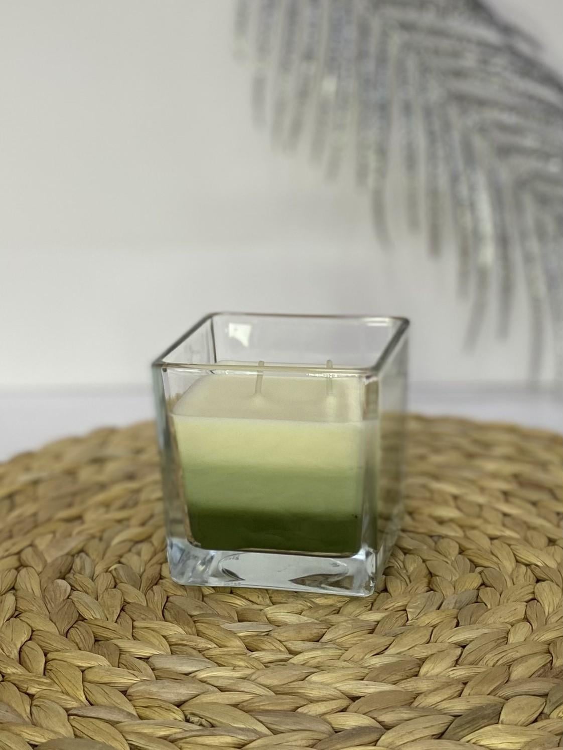 Свеча ароматическая в стекле трехслойная Зеленый чай (59638319)