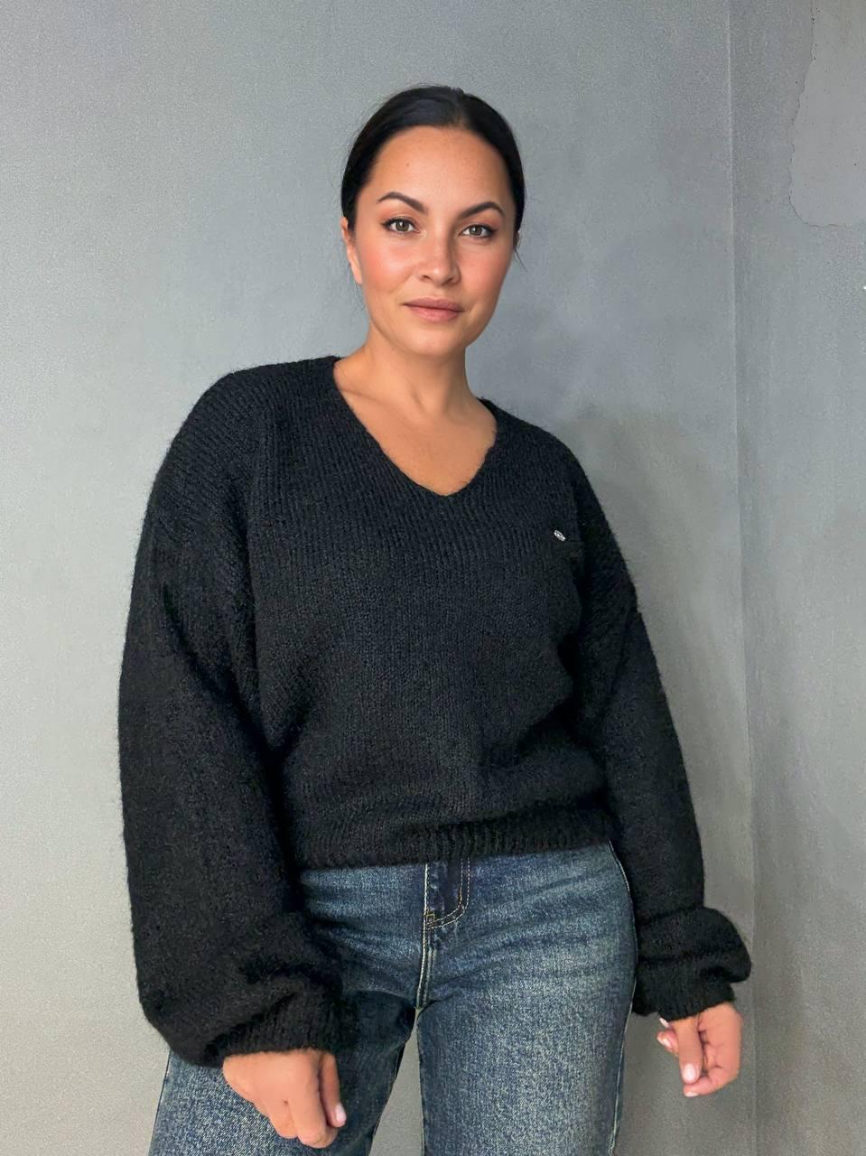 Свитер женский A-N 08-1 с шерстью вырез мыс OS Черный (5468)