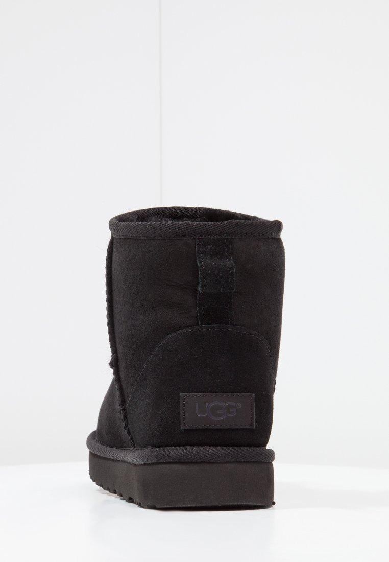Угги женские UGG Classic Mini II р. 36 Black (1016222) - фото 4 Угги женские UGG Classic Mini II р. 36 Black (1016222) - фото 4