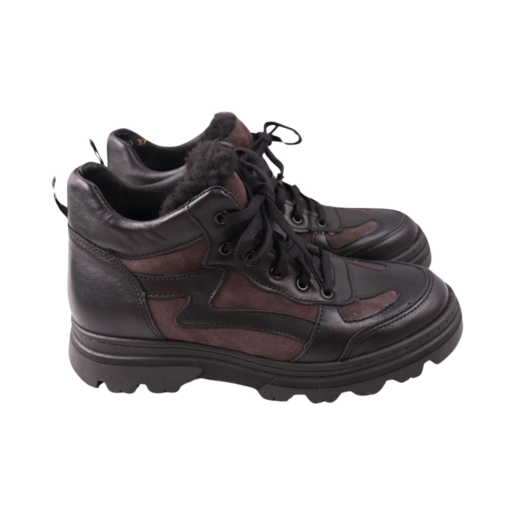 Ботинки женские Vadrus натуральная кожа р. 38 Черный (521-24ZHC)