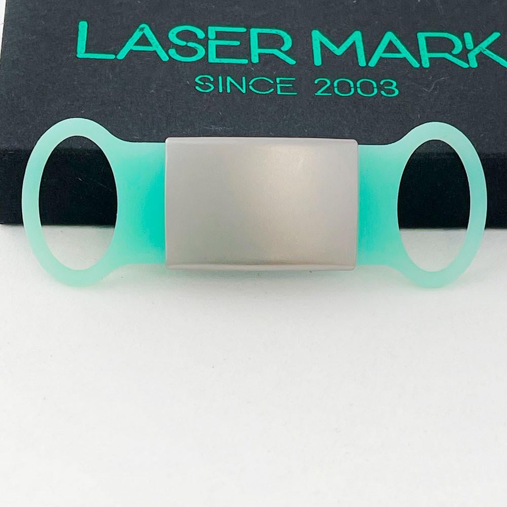 Бирка на ошейник с бирюзовым фиксатором и гравировкой широкая (М00070)