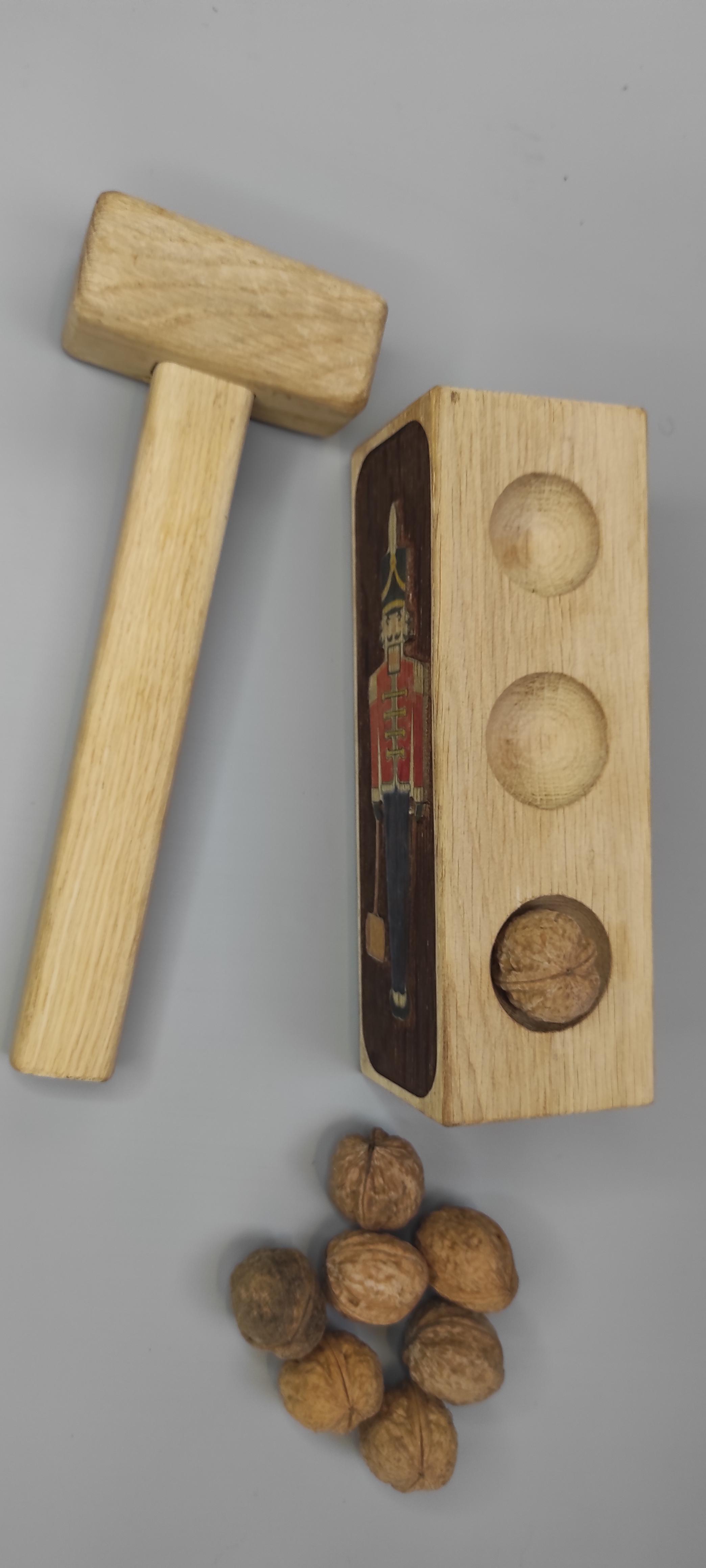 Орехокол из дерева Щелкунчик 3 ореха (ГК_1) - фото 9 Орехокол из дерева Щелкунчик 3 ореха (ГК_1) - фото 9