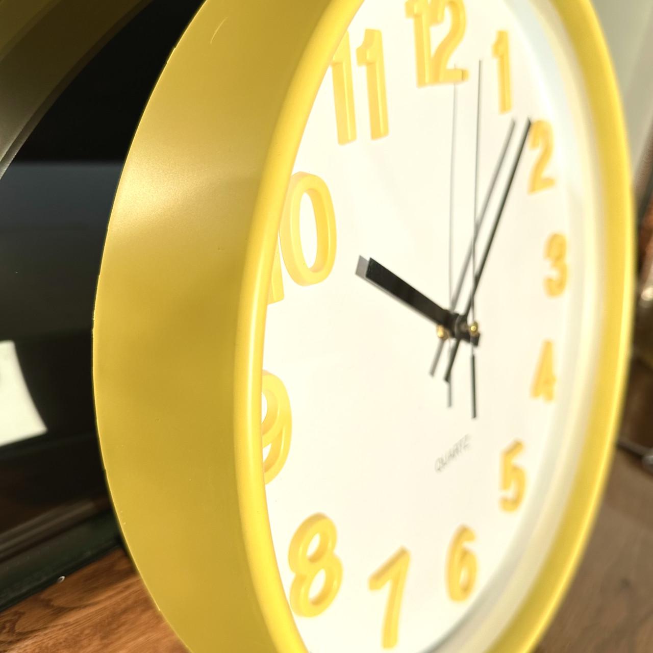 Годинник настінний безшумний Quartz OH-252-Yellow 30 см Жовтий (2764165234) - фото 5 Годинник настінний безшумний Quartz OH-252-Yellow 30 см Жовтий (2764165234) - фото 5