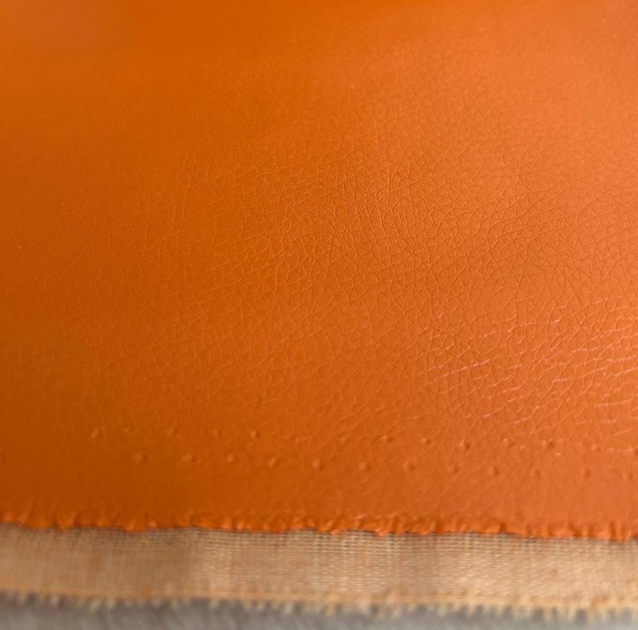 Кожзаменитель мебельный обивочный с подкладкой 140 см Оранжевый (25685459) - фото 3 Кожзаменитель мебельный обивочный с подкладкой 140 см Оранжевый (25685459) - фото 3