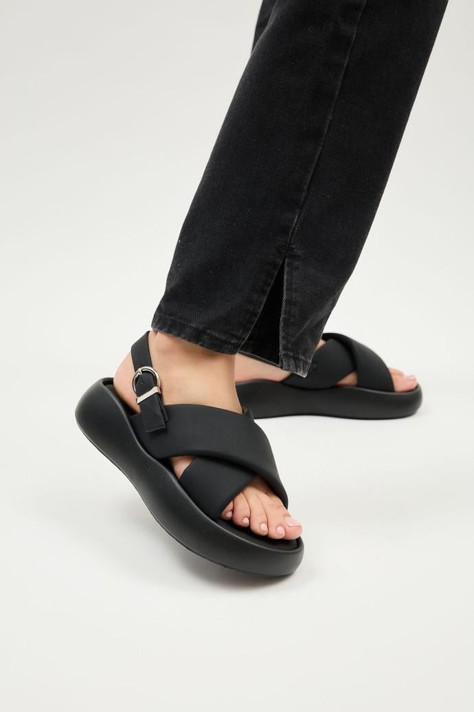 Босоножки женские LONZA на платформе р. 36 Черный (198718) - фото 3 Босоножки женские LONZA на платформе р. 36 Черный (198718) - фото 3