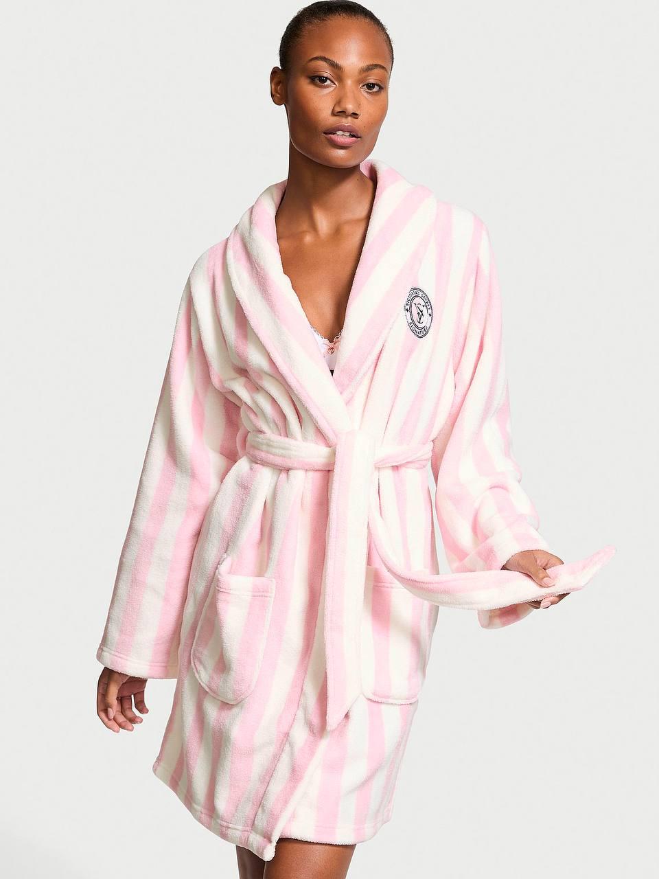 Халат жіночий Victoria's Secret Short Cozy Robe плюшевий в смужку M/L Білий/Рожевий (21379473)