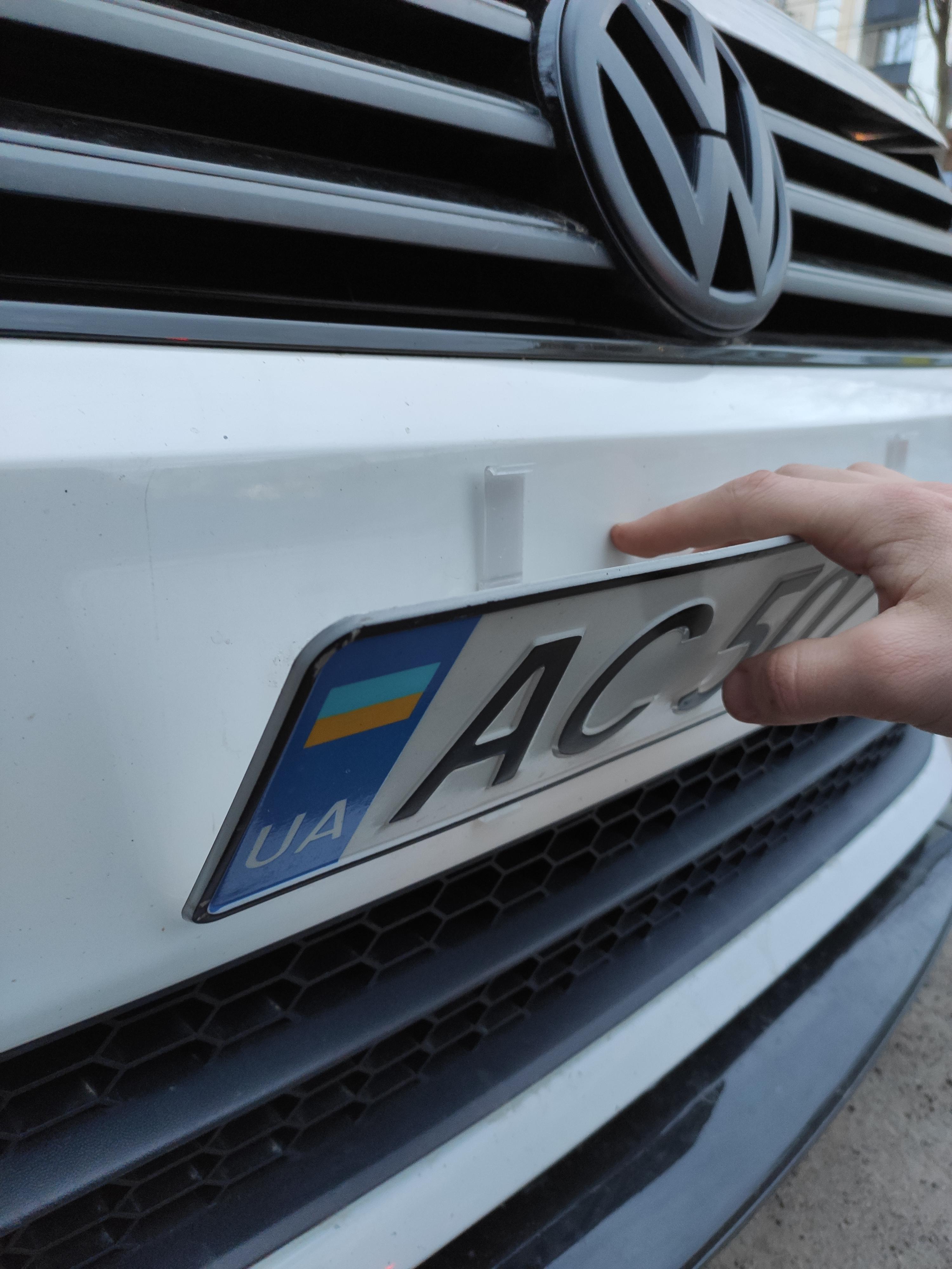 Крепления безрамочные Bezramkavto для 2-х номерных знаков Полупрозрачный - фото 3 Крепления безрамочные Bezramkavto для 2-х номерных знаков Полупрозрачный - фото 3