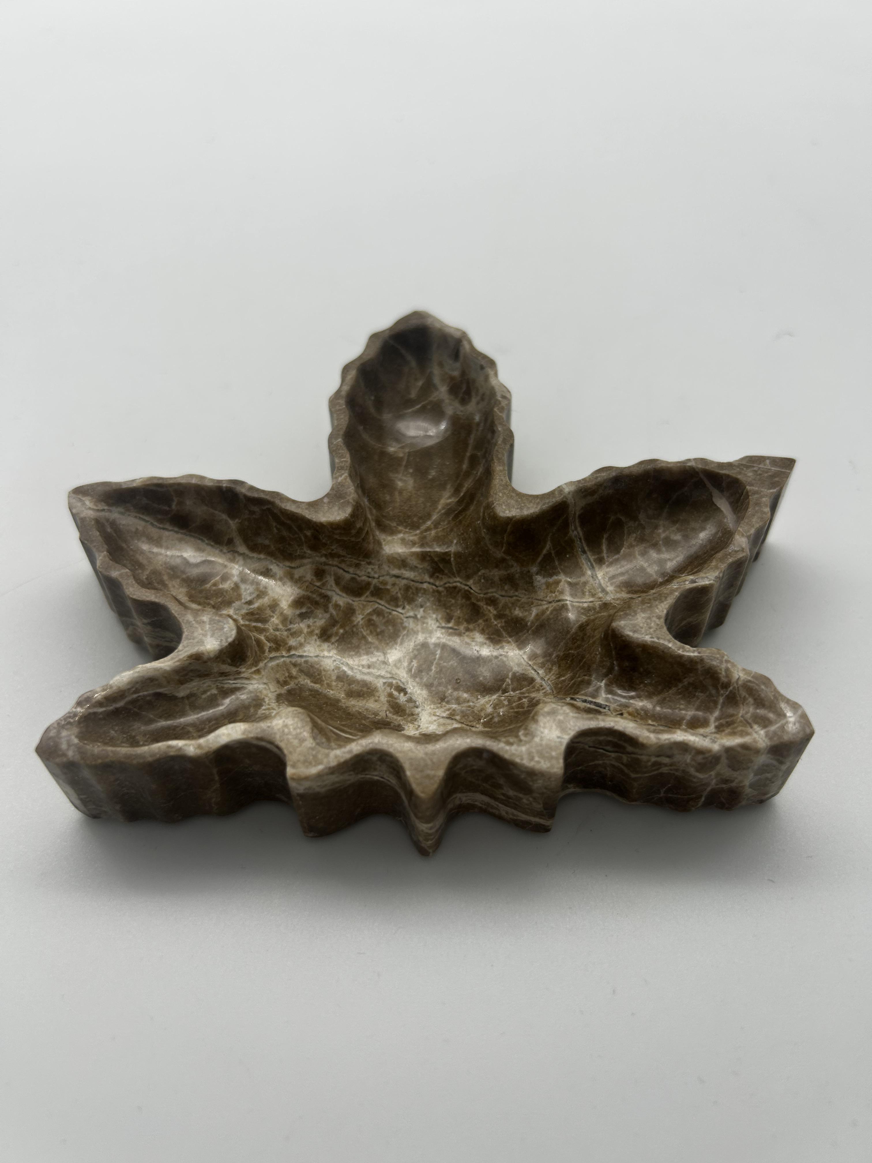 Попільничка мармурова Листок Білий (6277219) - фото 4