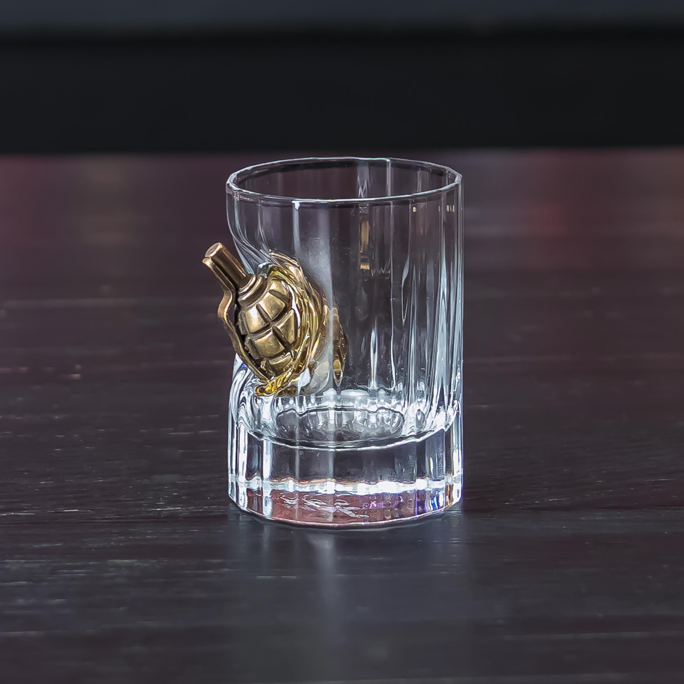 Рюмка граненная VSKLO с лимонкой хрустальная 50 мл (19570873)