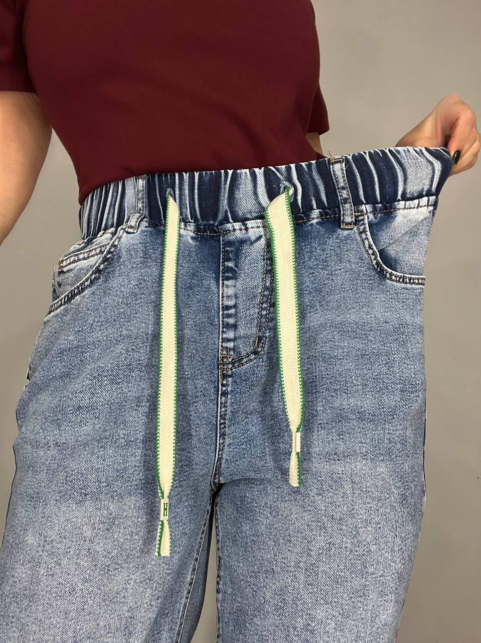 Джинси жіночі Vanver 8083 Mom jeans резинка шнурок на талії стрейчеві банани р. 36 Блакитний (3629) - фото 2 Джинси жіночі Vanver 8083 Mom jeans резинка шнурок на талії стрейчеві банани р. 36 Блакитний (3629) - фото 2