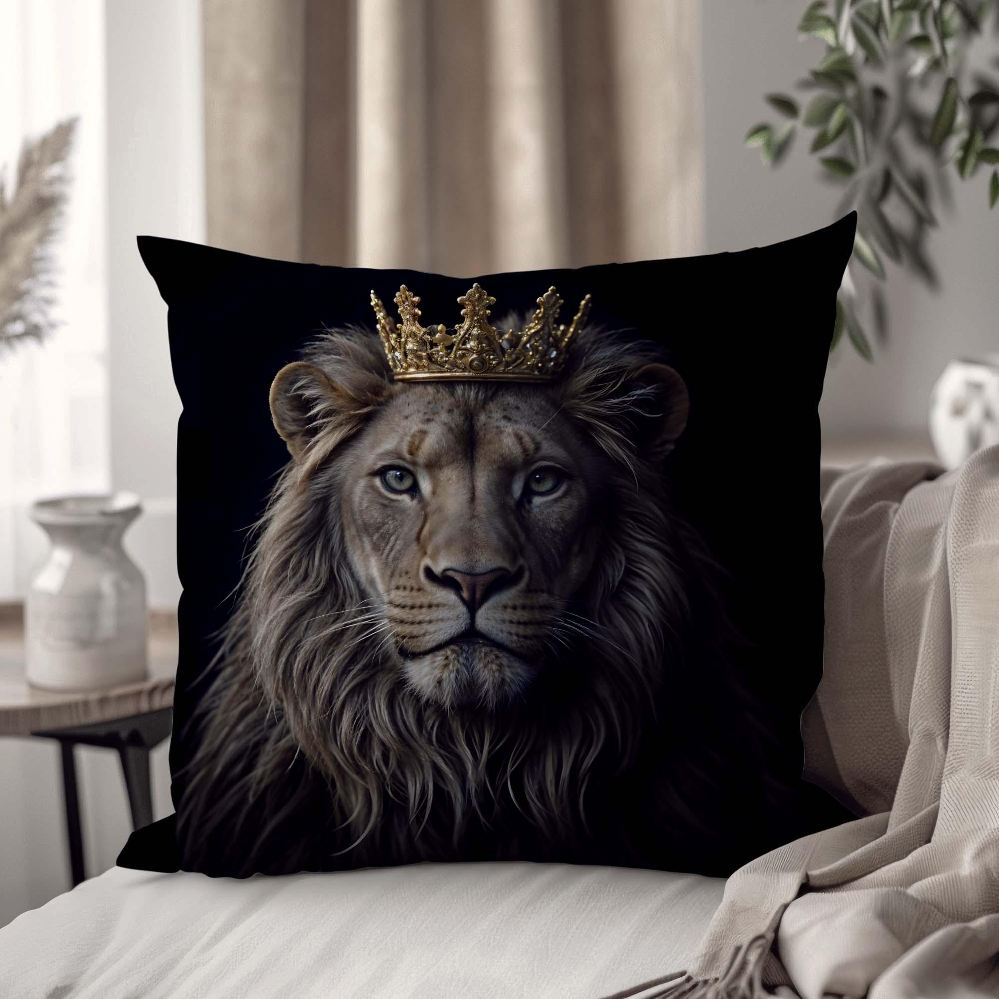 Подушка декоративная "Король лев" 33х33 см 3D эффект (1309833UA)