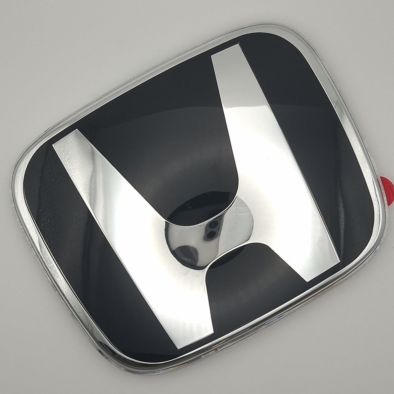 Эмблема Honda под стеклом 160х129 мм (75700-TSG-H01)