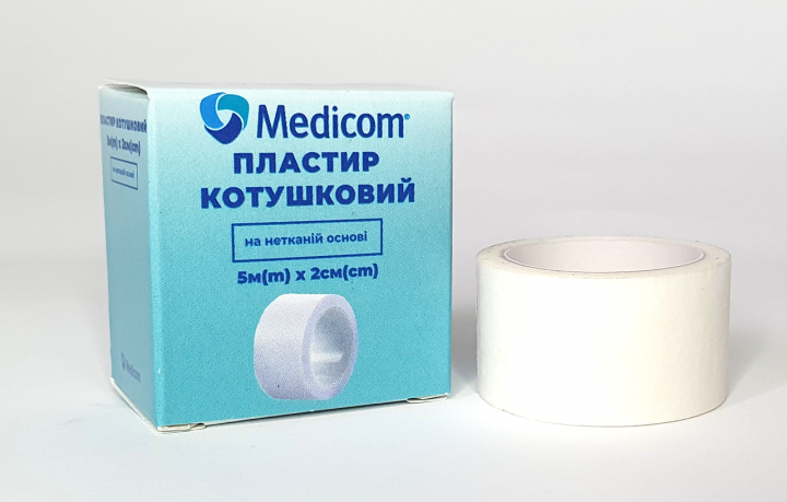 Пластырь медицинский катушечный Medicom на нетканой основе 5 м 2 см