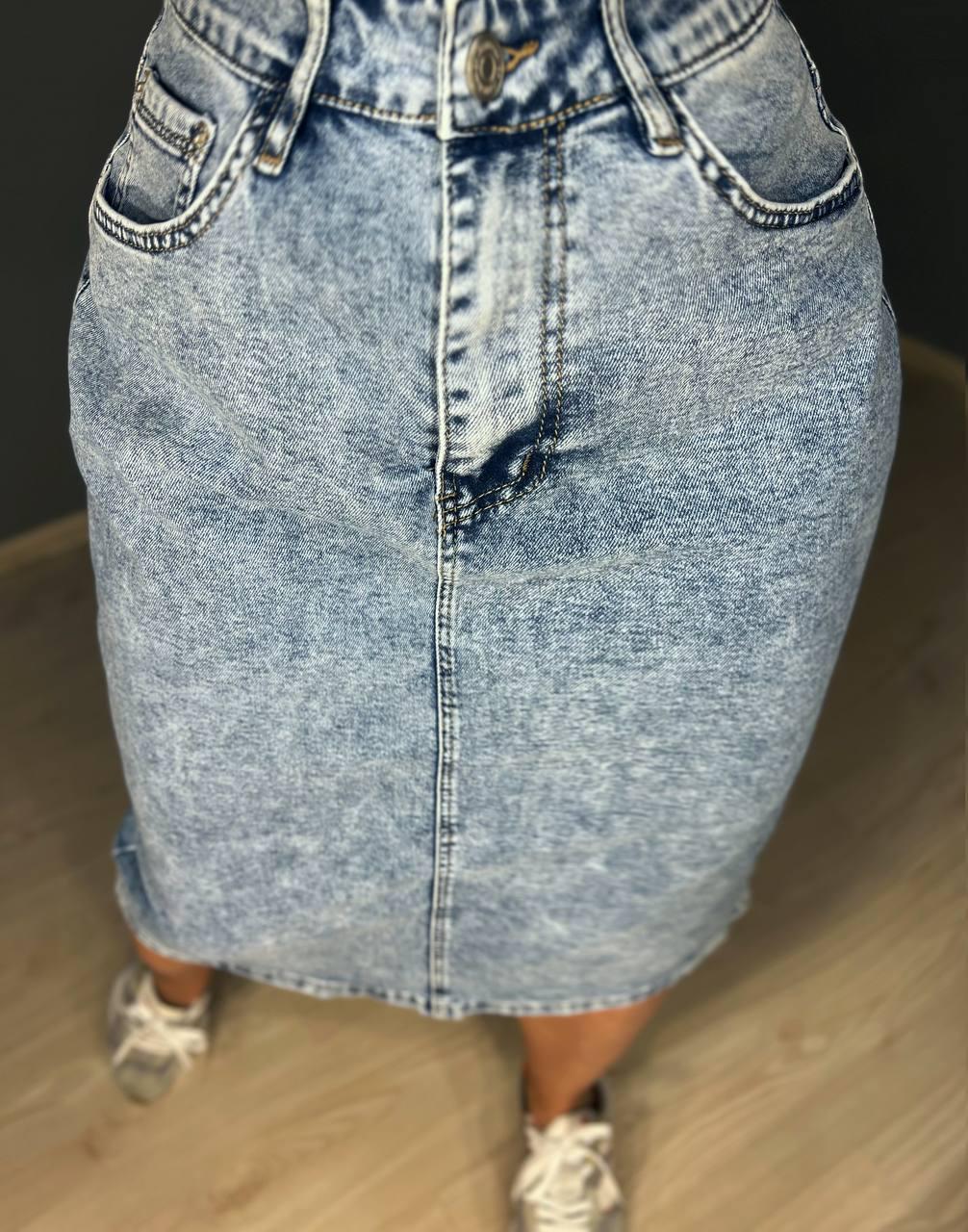 Спідниця джинсова жіноча Vanver 8118 з розрізом ззаду р. 32 Блакитний (26881530) - фото 6