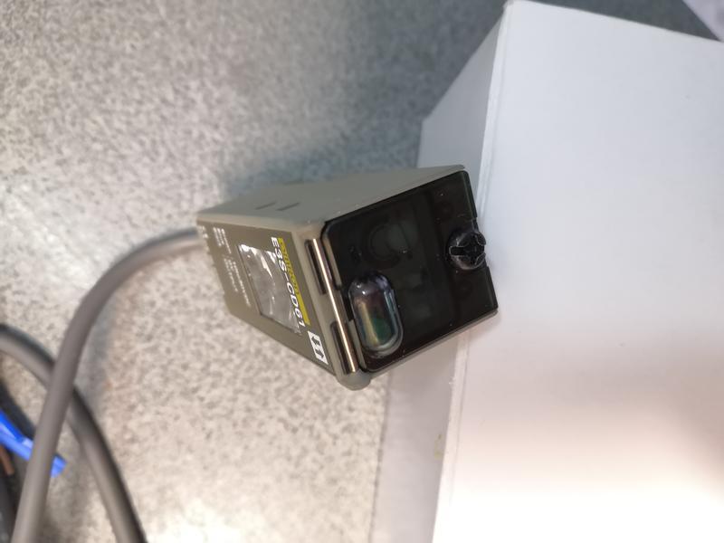 Оптический датчик Omron E3S-CD61 - фото 3