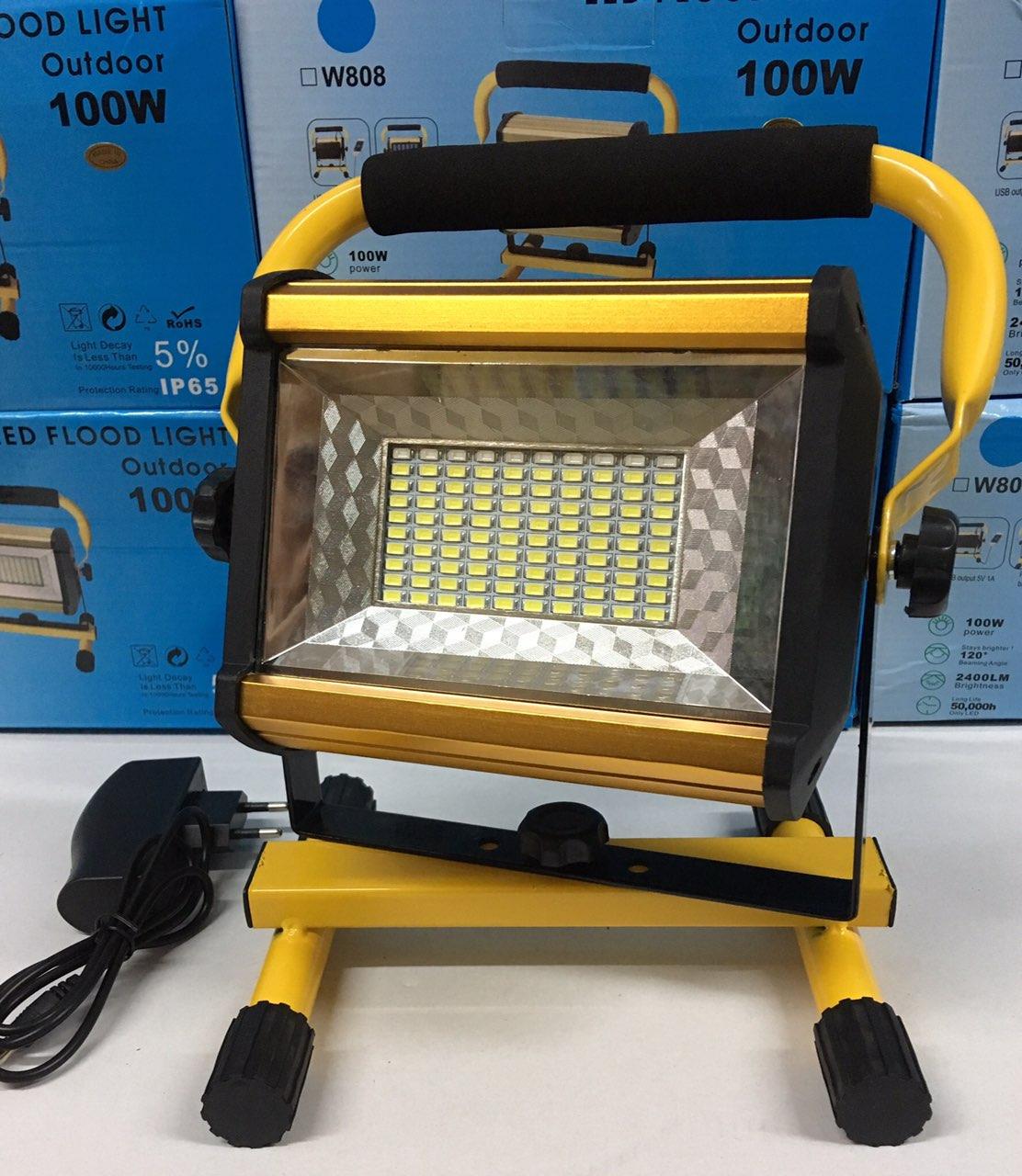 Прожектор-ліхтар UKC Flood Light 18650 LED 4 режими кріплення/5 акумуляторів 100 Вт Жовтий (22981456) - фото 2 Прожектор-ліхтар UKC Flood Light 18650 LED 4 режими кріплення/5 акумуляторів 100 Вт Жовтий (22981456) - фото 2