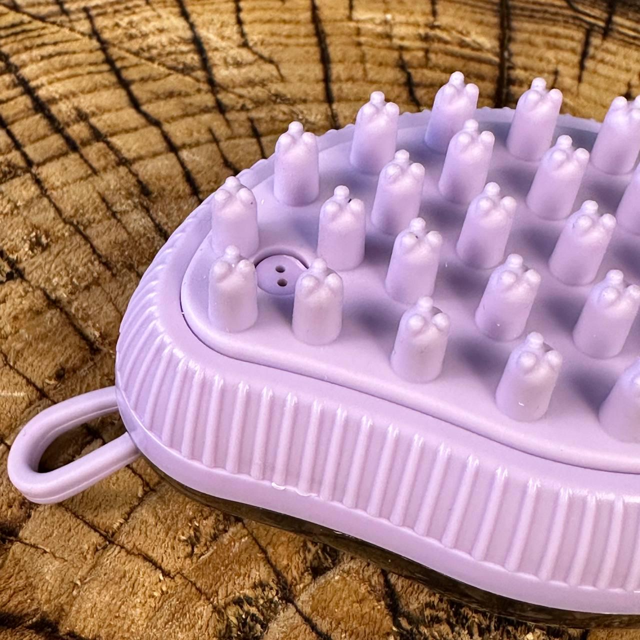 Мочалка для собак Bath Brush Iris с отсеком для шампуня массажная - фото 2 Мочалка для собак Bath Brush Iris с отсеком для шампуня массажная - фото 2