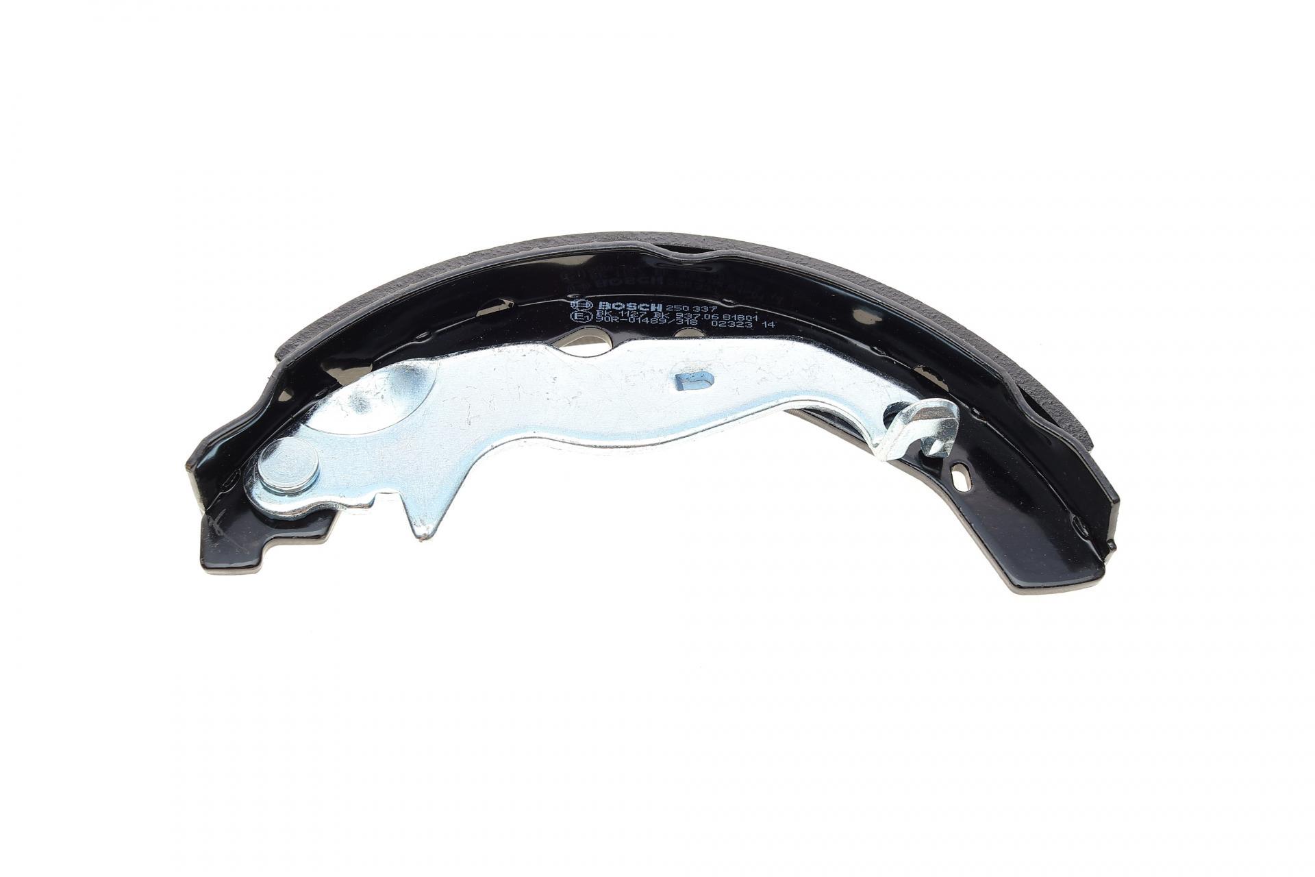 Колодки тормозные задние Ford Fiesta 08-барабанные 200x32-0 986 487 767