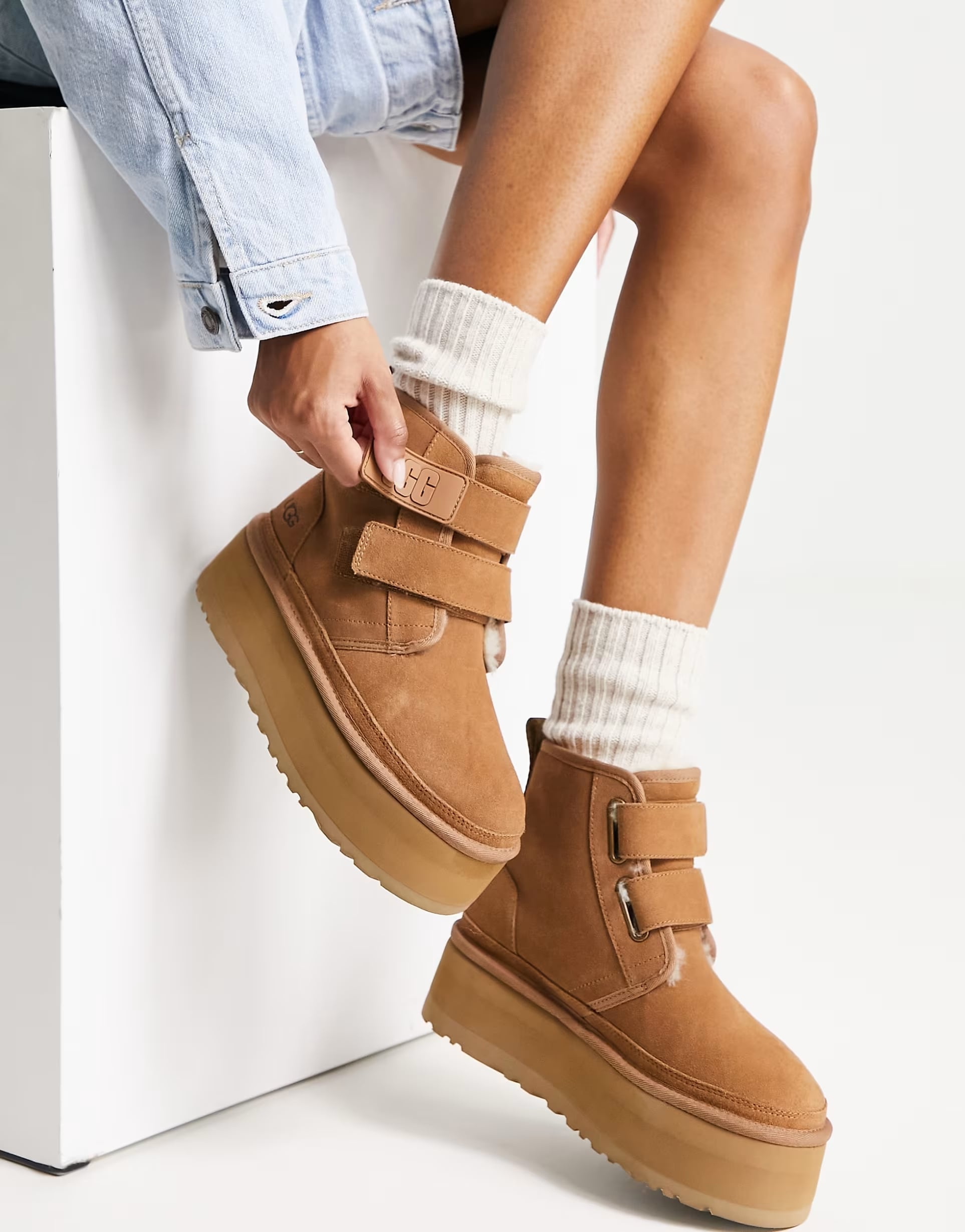 Уггі на платформі UGG Neumel Platform Camel р. 40 Chestnut (39085854)