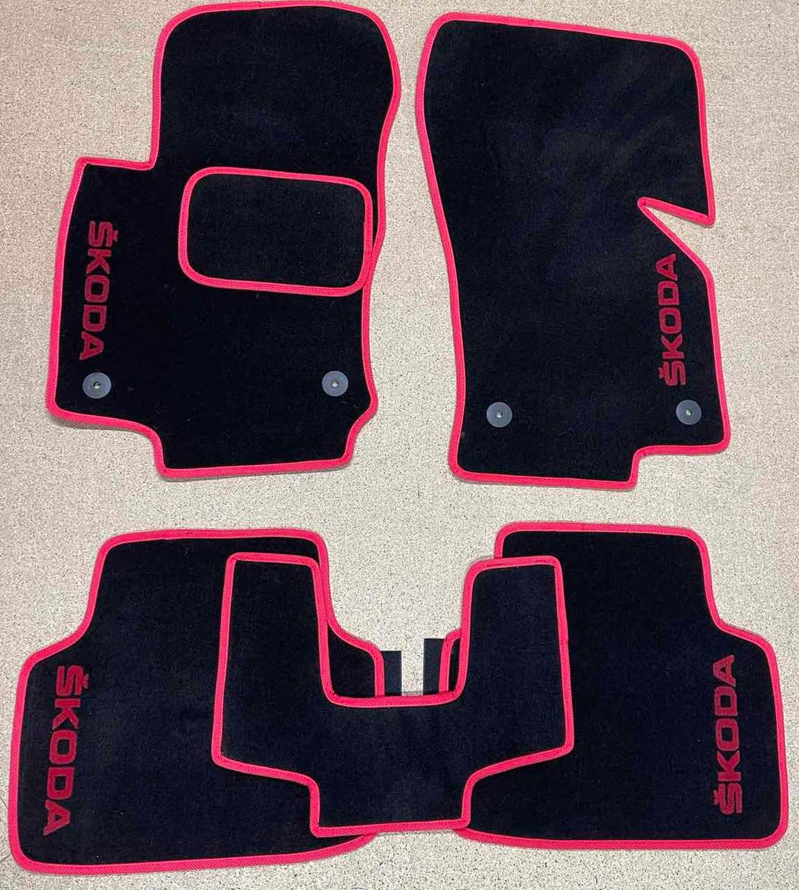 Коврики автомобильные ворсовые в салон для SKODA Octavia A8 2020