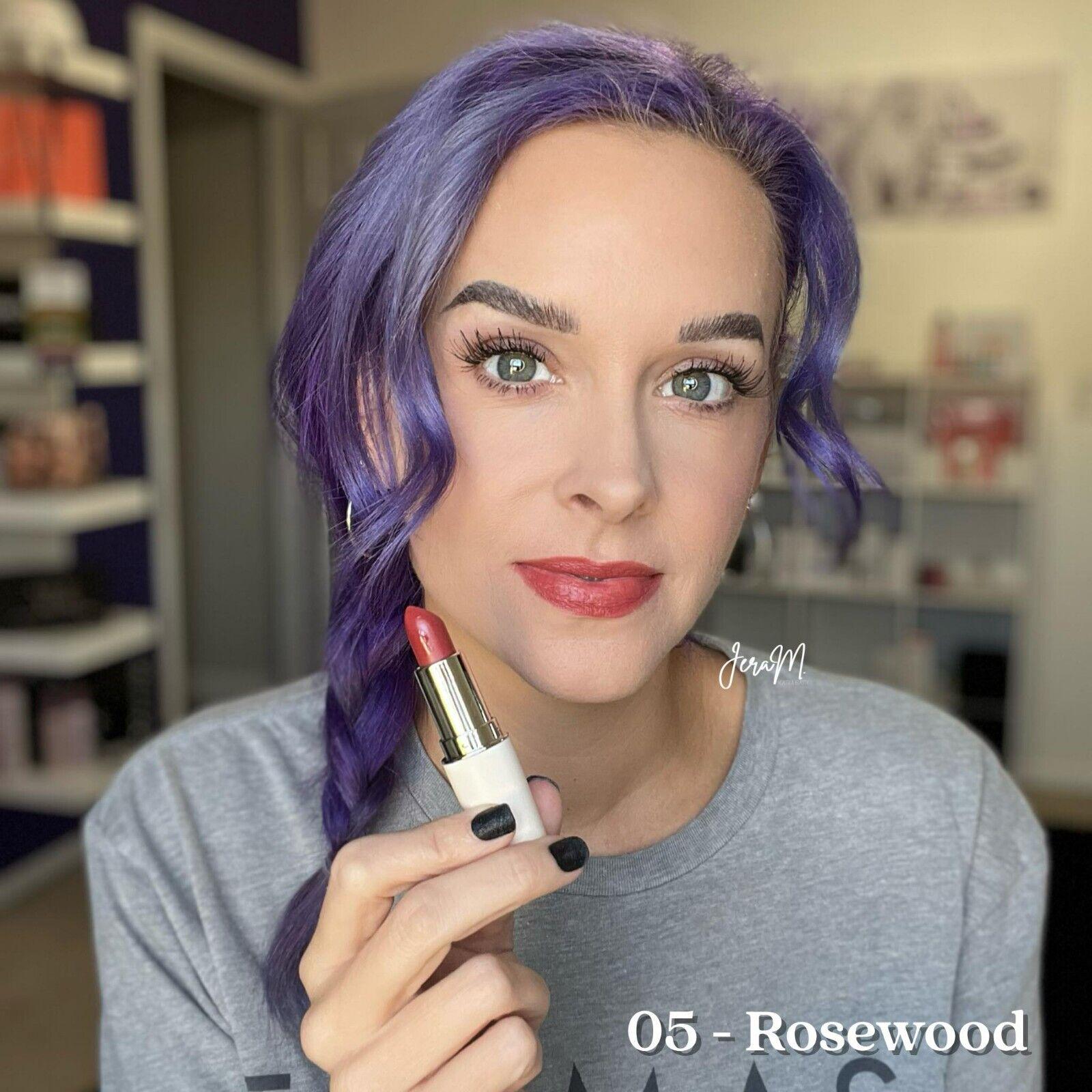 Помада для губ кремова Farmasi 05 Rosewood 4 г (77627803) - фото 2