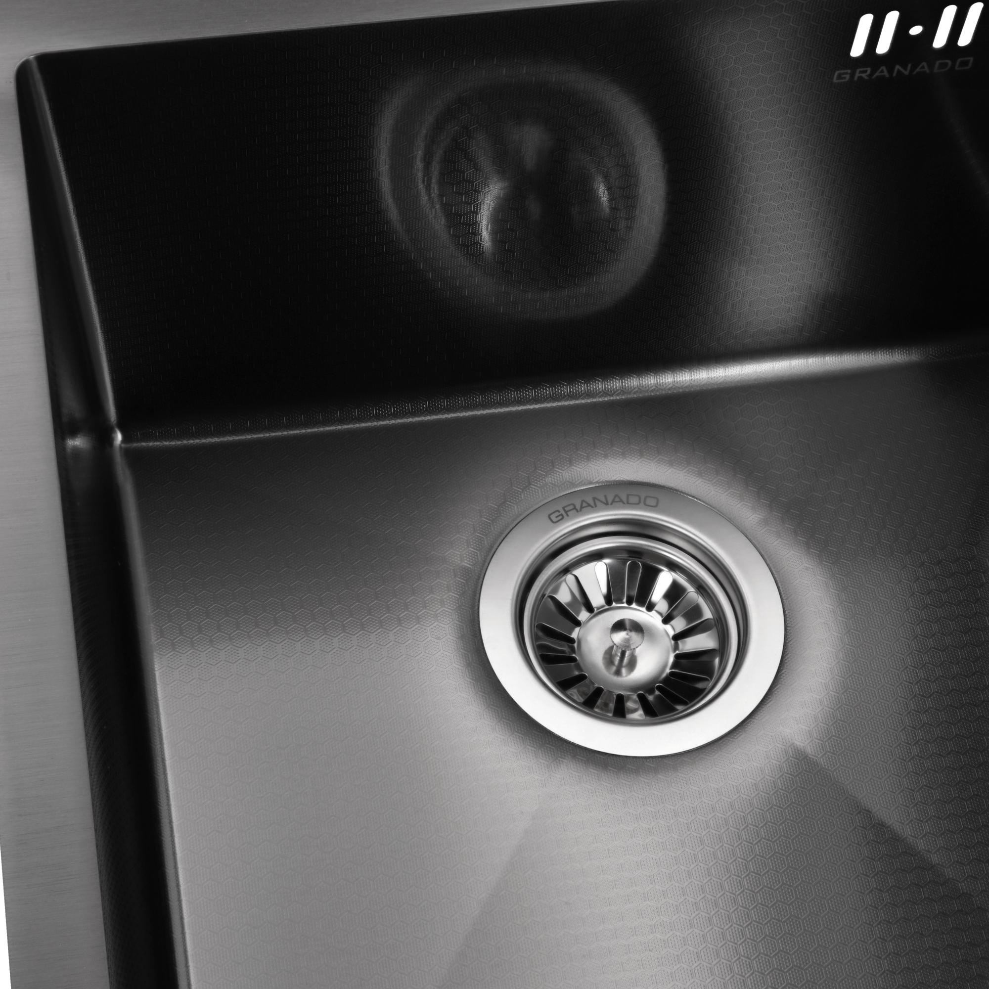 Мийка сталева Granado Under top Steel S201 Honeycomb 450х430х220 мм Black - фото 4 Мийка сталева Granado Under top Steel S201 Honeycomb 450х430х220 мм Black - фото 4