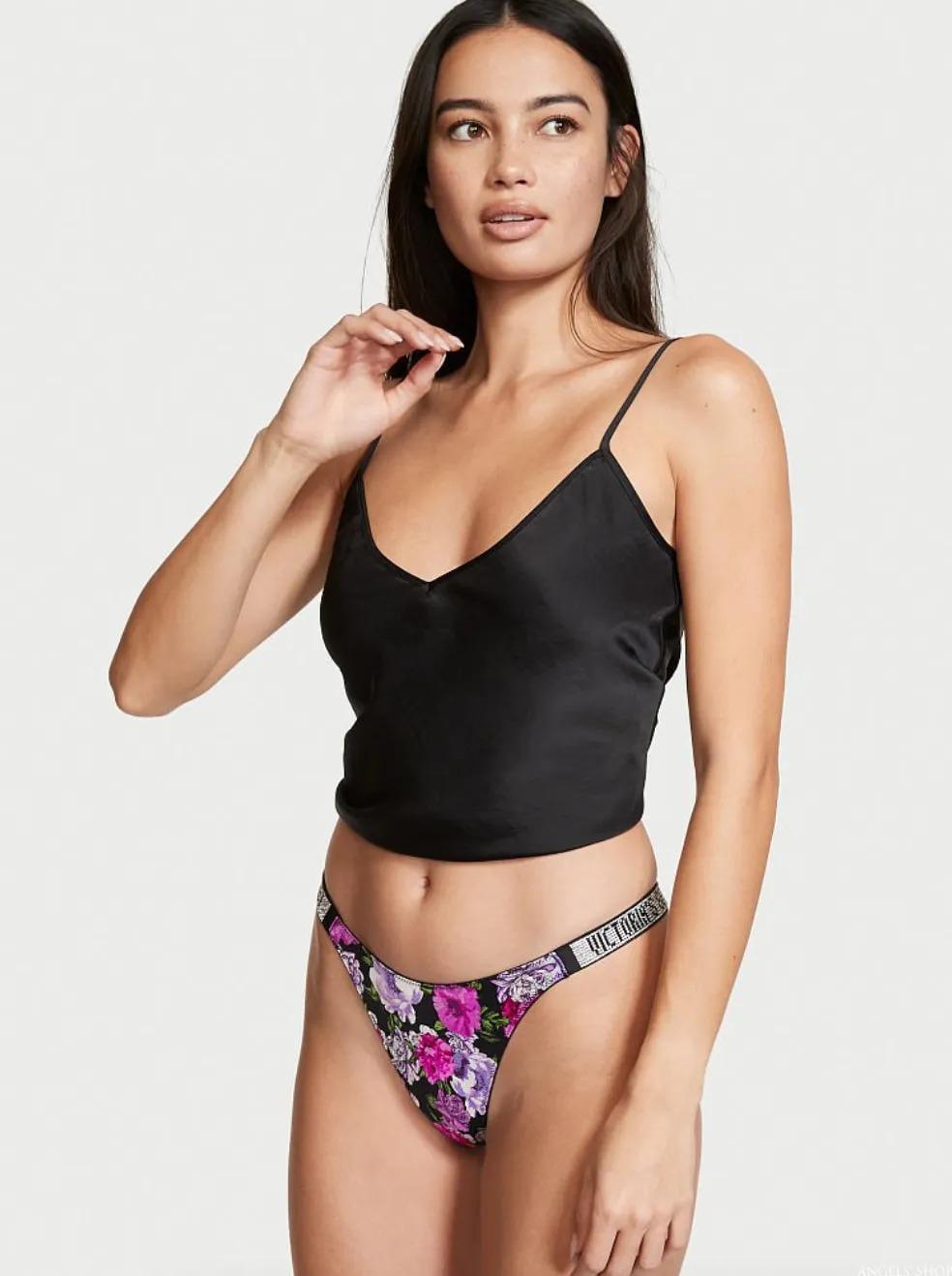 Трусики стринги Victoria's Secret Very Sexy Bombshell Shine Strap Thong Panty S Черный (26371871) Трусики стринги Victoria's Secret Very Sexy Bombshell Shine Strap Thong Panty S Черный (26371871)