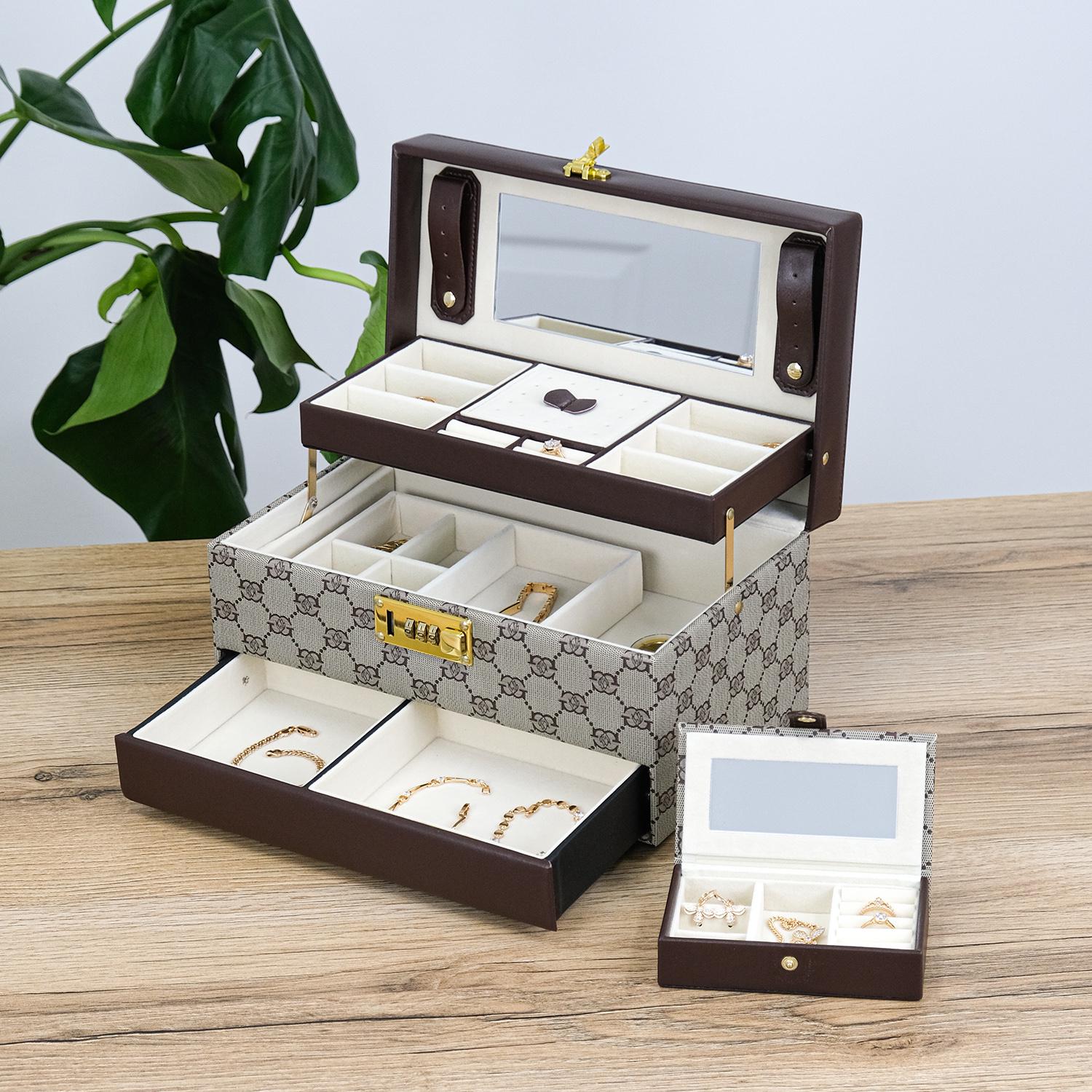 Шкатулка для украшений Гранд Презент трехслойный с зеркалом 30х18,5х16,2 см (JZ-015-2)