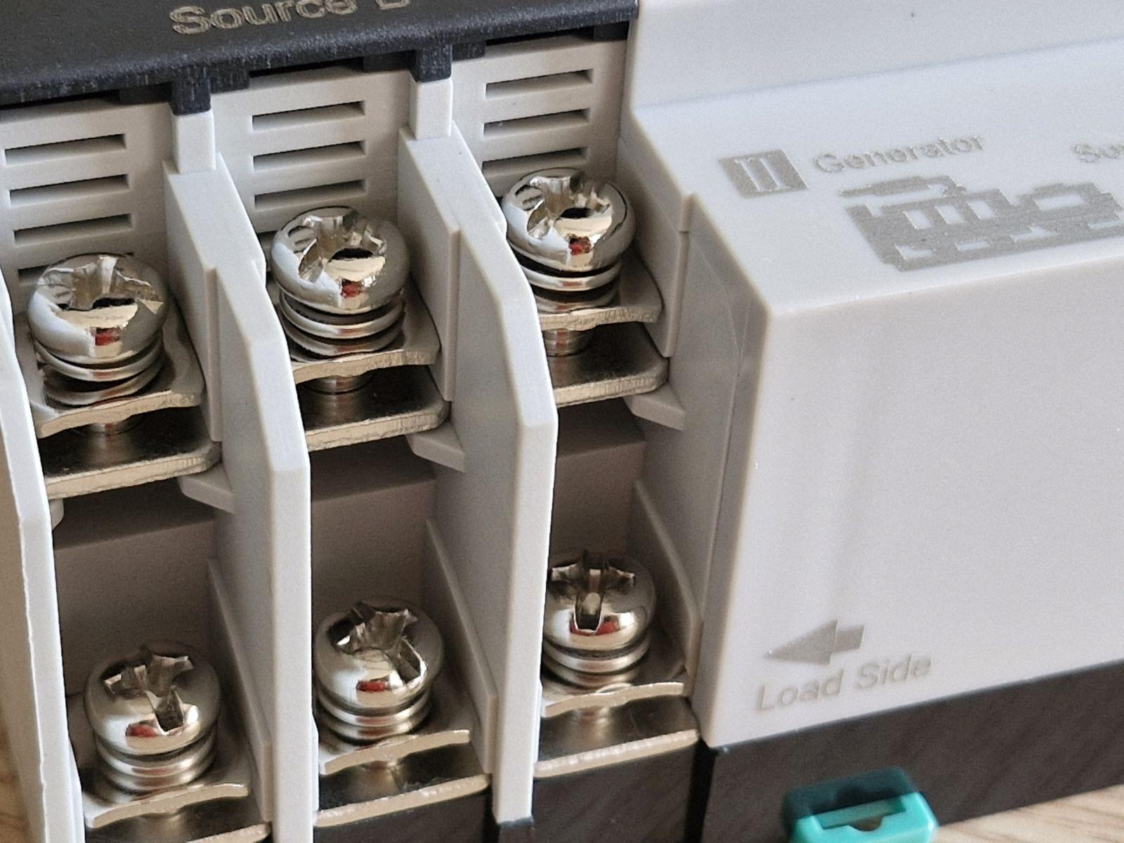 ᐉ Автомат введення резерву TOMZN TOQ5-63/3 трифазний 3P