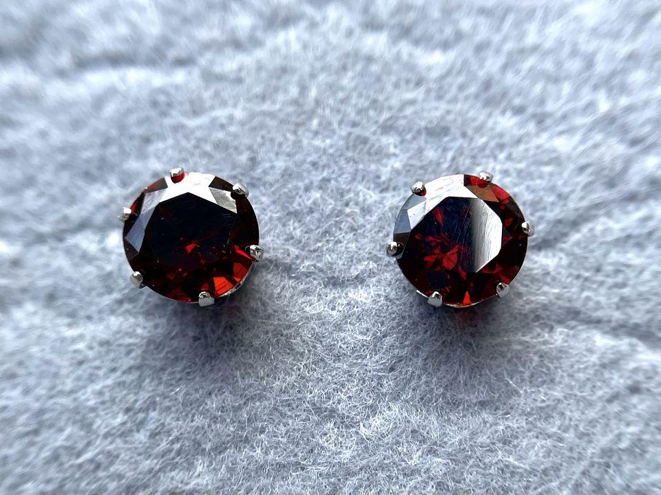 Сережки жіночі гвоздики з фіанітами