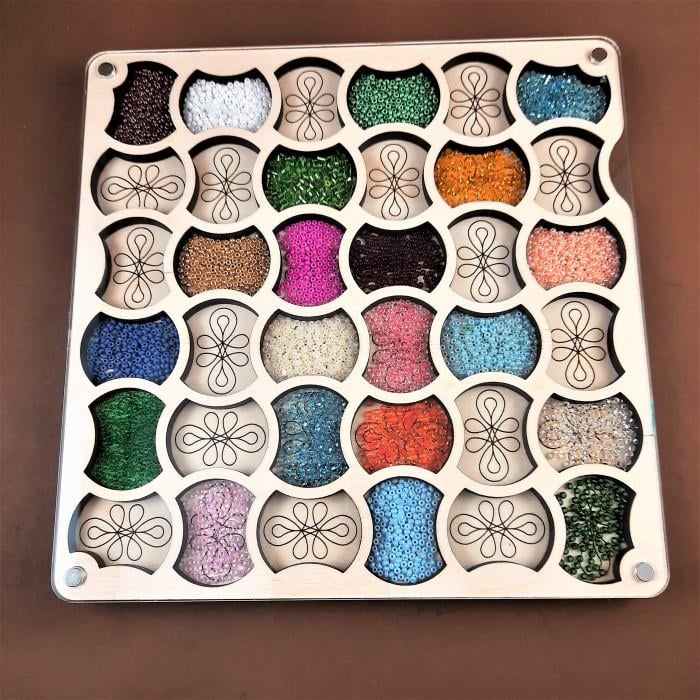 Деревянный органайзер для бисера на 36 ячеек без бисера (060156)