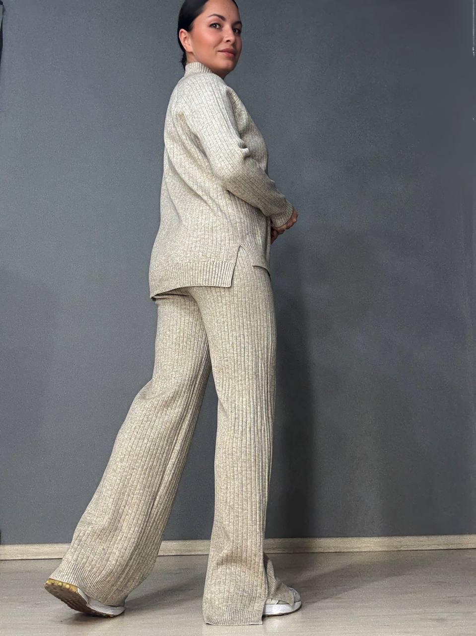 Костюм женский ACCORDDREAM 8703-28108 свитер с брюками в рубчик вязаный OS Бежевый (2960) - фото 9 Костюм женский ACCORDDREAM 8703-28108 свитер с брюками в рубчик вязаный OS Бежевый (2960) - фото 9