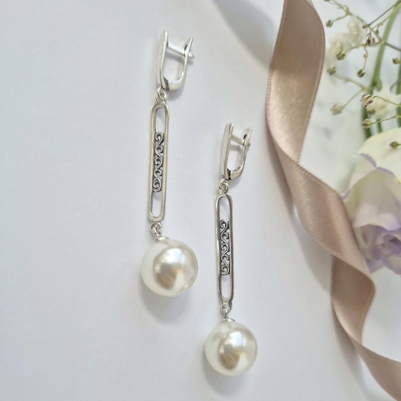 Серьги серебряные длинные с белым жемчугом черненное 925 пробы 6,94 г (2136с)