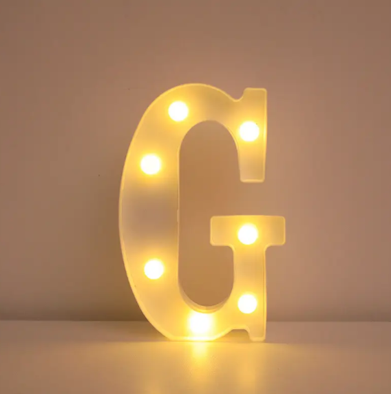 Літера з підсвіткою G об'ємна маленька 21x15 см Білий (553110/6) Літера з підсвіткою G об'ємна маленька 21x15 см Білий (553110/6)