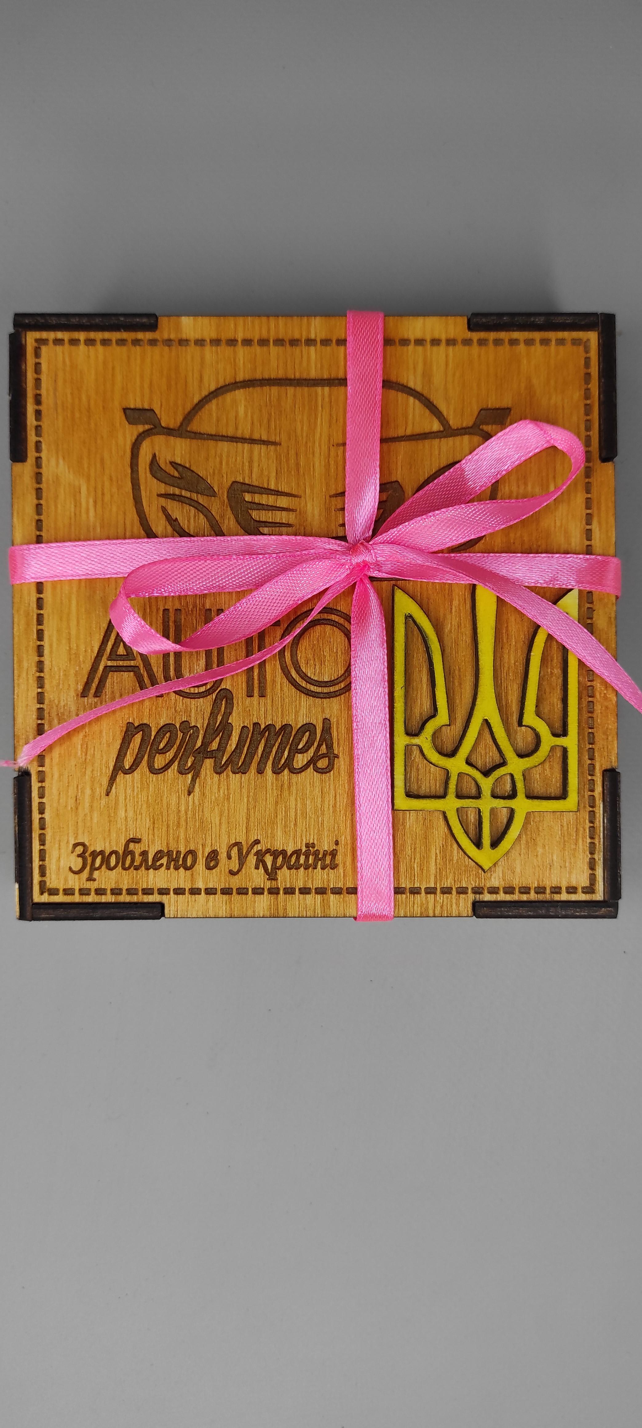 Ароматизатор из дерева в машину Патриотическое Зеленое яблоко - фото 4 Ароматизатор из дерева в машину Патриотическое Зеленое яблоко - фото 4