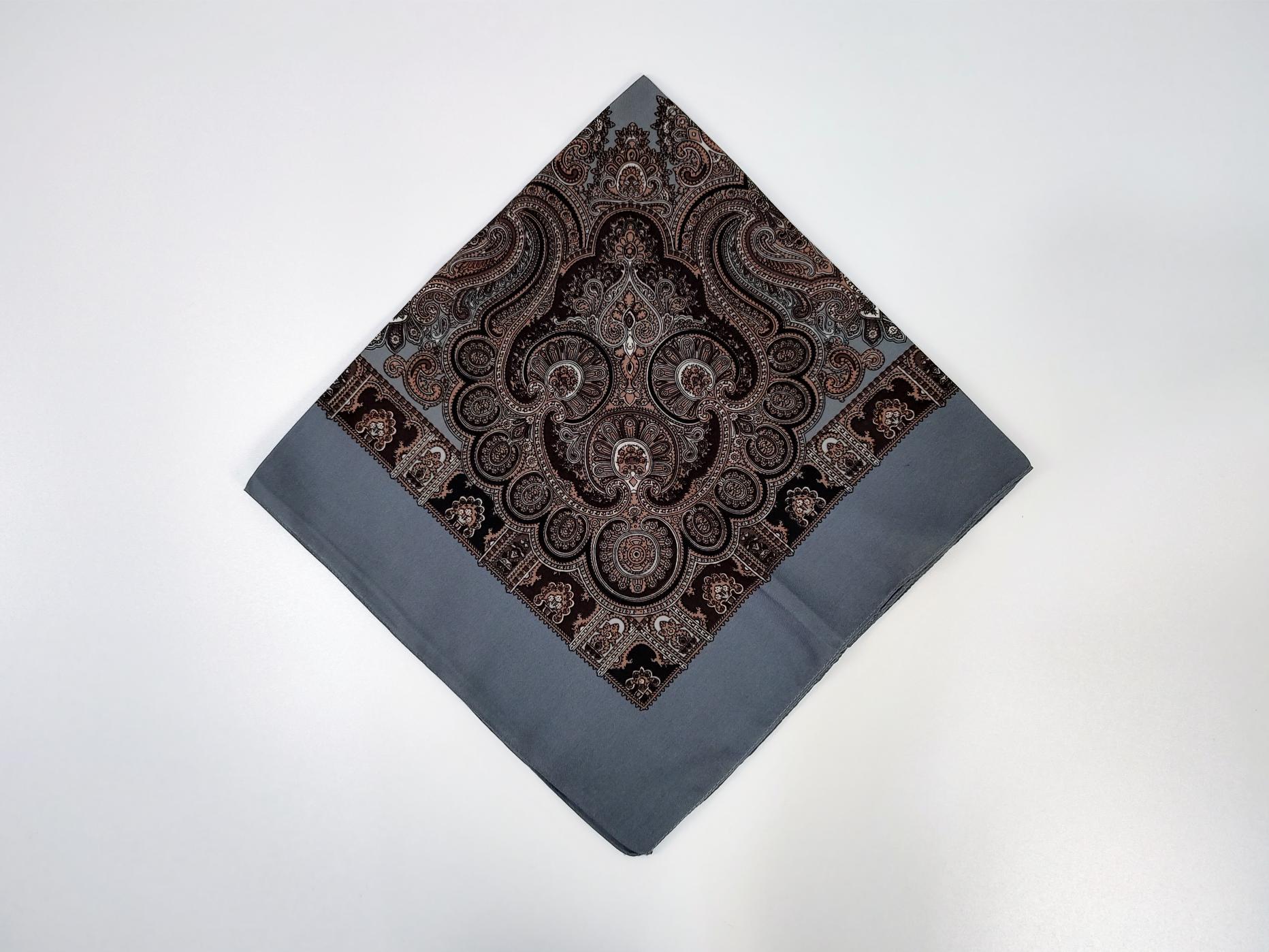 Платок Красочный орнамент 80x80 см Серый (29829326)