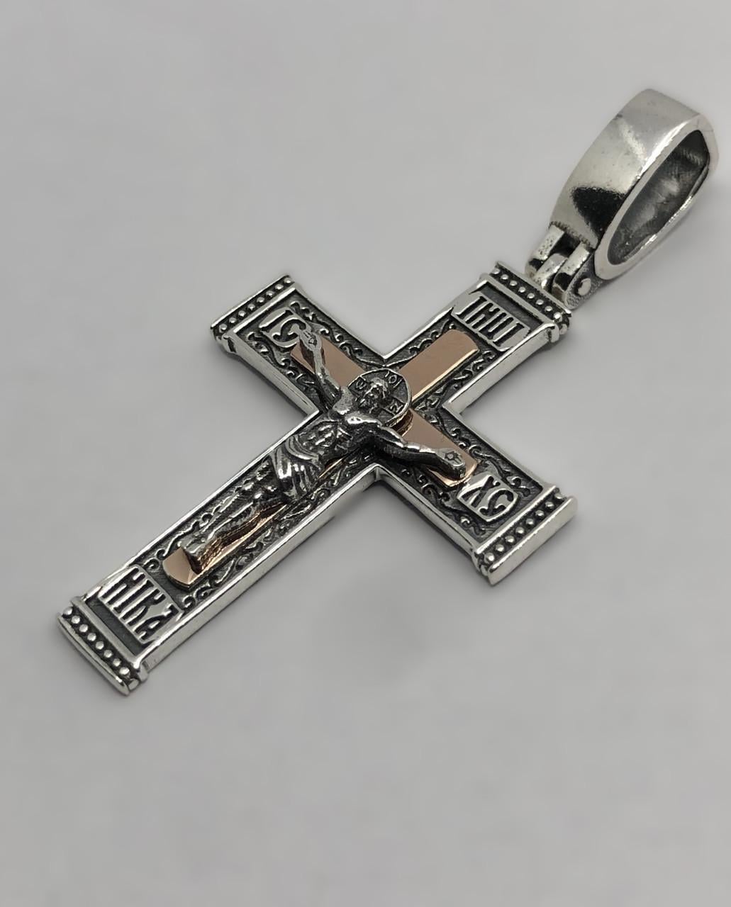 Крестик серебряный с золотыми пластинами мужской серебро 925 пробы (КДУ-62/1)