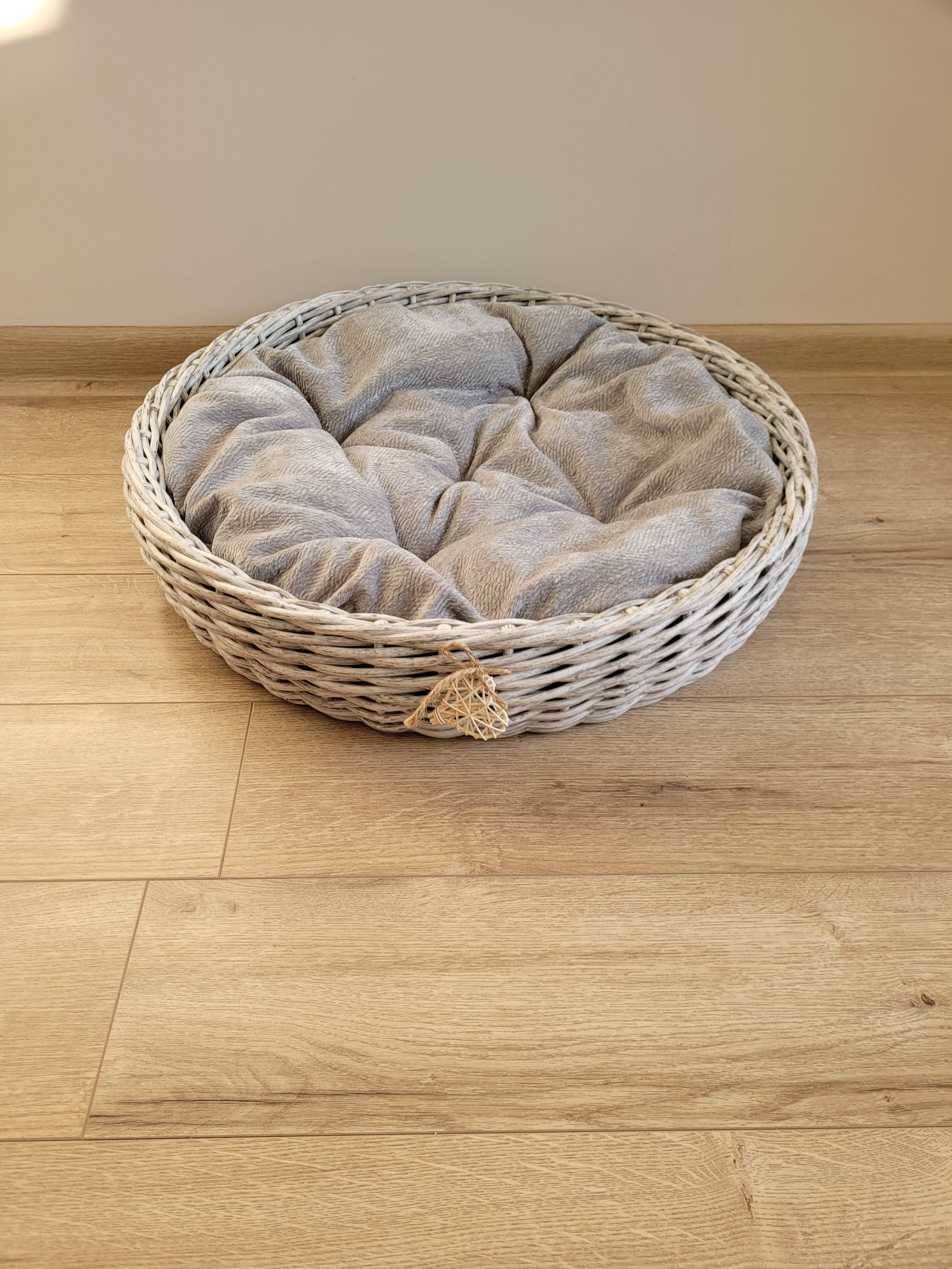 Лежак для животных из искусственного ротанга ручной работы M Белая береза (331009) - фото 3 Лежак для животных из искусственного ротанга ручной работы M Белая береза (331009) - фото 3