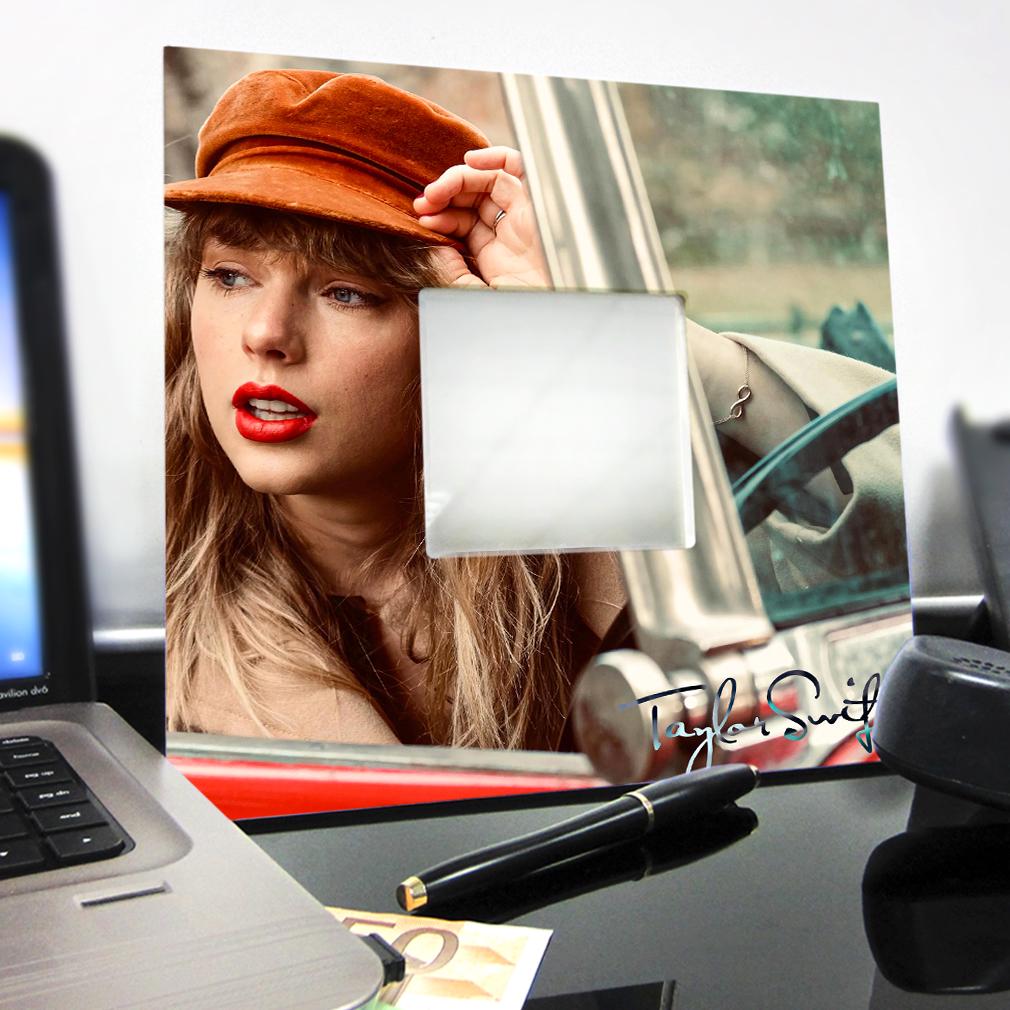 Зеркало декоративное Певица Taylor Swift 260х260 мм (M04661) - фото 3 Зеркало декоративное Певица Taylor Swift 260х260 мм (M04661) - фото 3