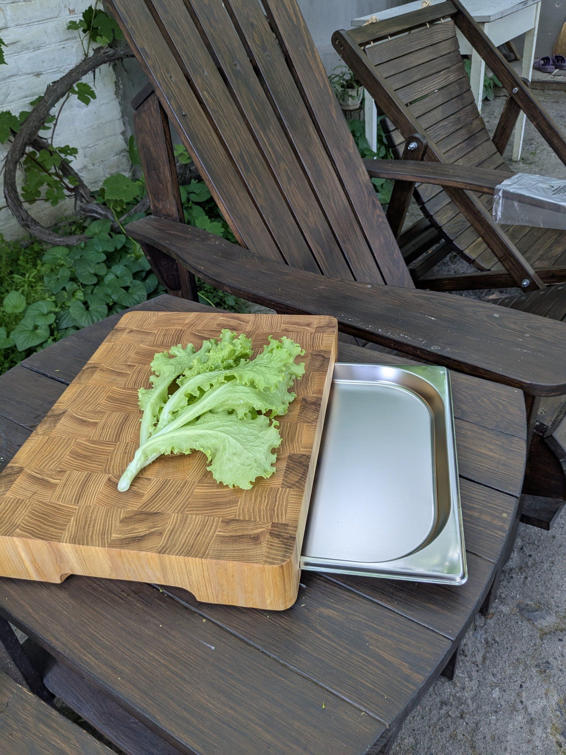 Дошка кухонна торцева для нарізання з гастроємністю з бічними ручками та силіконовими ніжками 400х300х60 мм (BR-002) - фото 2 Дошка кухонна торцева для нарізання з гастроємністю з бічними ручками та силіконовими ніжками 400х300х60 мм (BR-002) - фото 2