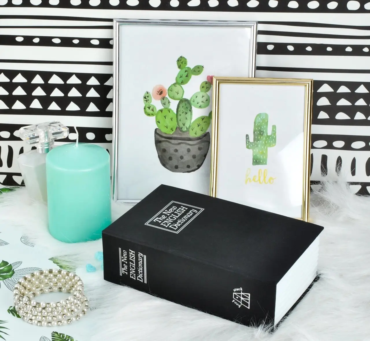 Сейф-книга для зберігання цінностей Malatec 6148 закривається на ключ 18 см (6148) - фото 4